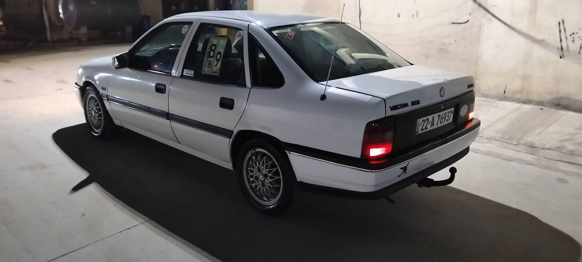 ئۆپل 1992 مەکینە 20گیر تۆماتیک ABSجوار 4جام کارەبا قوفل مەرکەرزی ئاوینە کاربا بی دەعم لیدراو  نیە سەنەوی تازە تەواوبوە کۆبون بەنزینی هه یه شەرت مەکینە گیر نموونە لە باکی سعری 46ژم ***********فایبەر وەتسئاب كركوك, العراق
