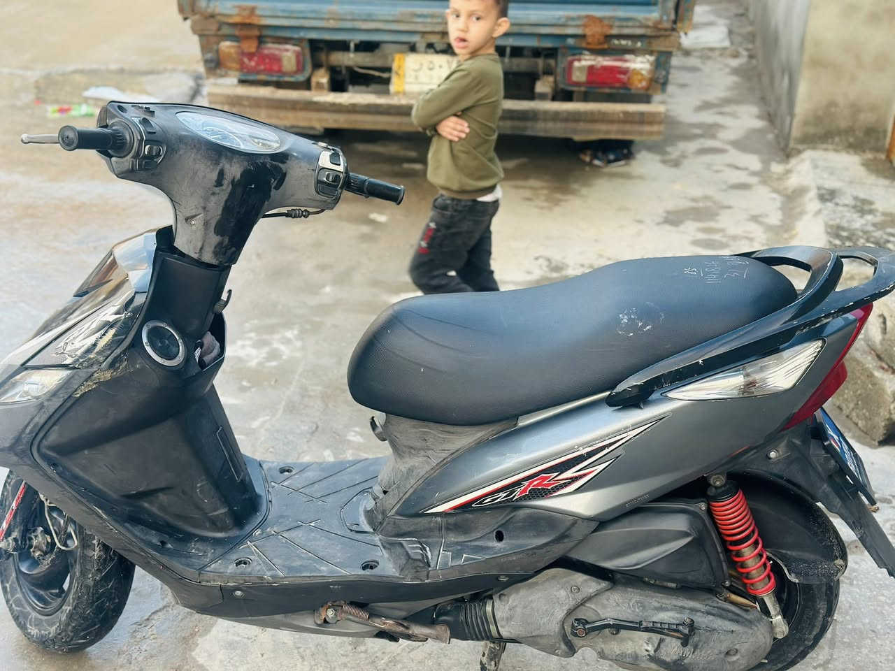 سلام عليكم دراجه ثعلب رمبه البيع الدراجه ختم واحد كفاله مدينه الصدر شارع الداخل الهاتف ‭٠٧٧٧ ٧٥٩ ٣٥٧٠‬
