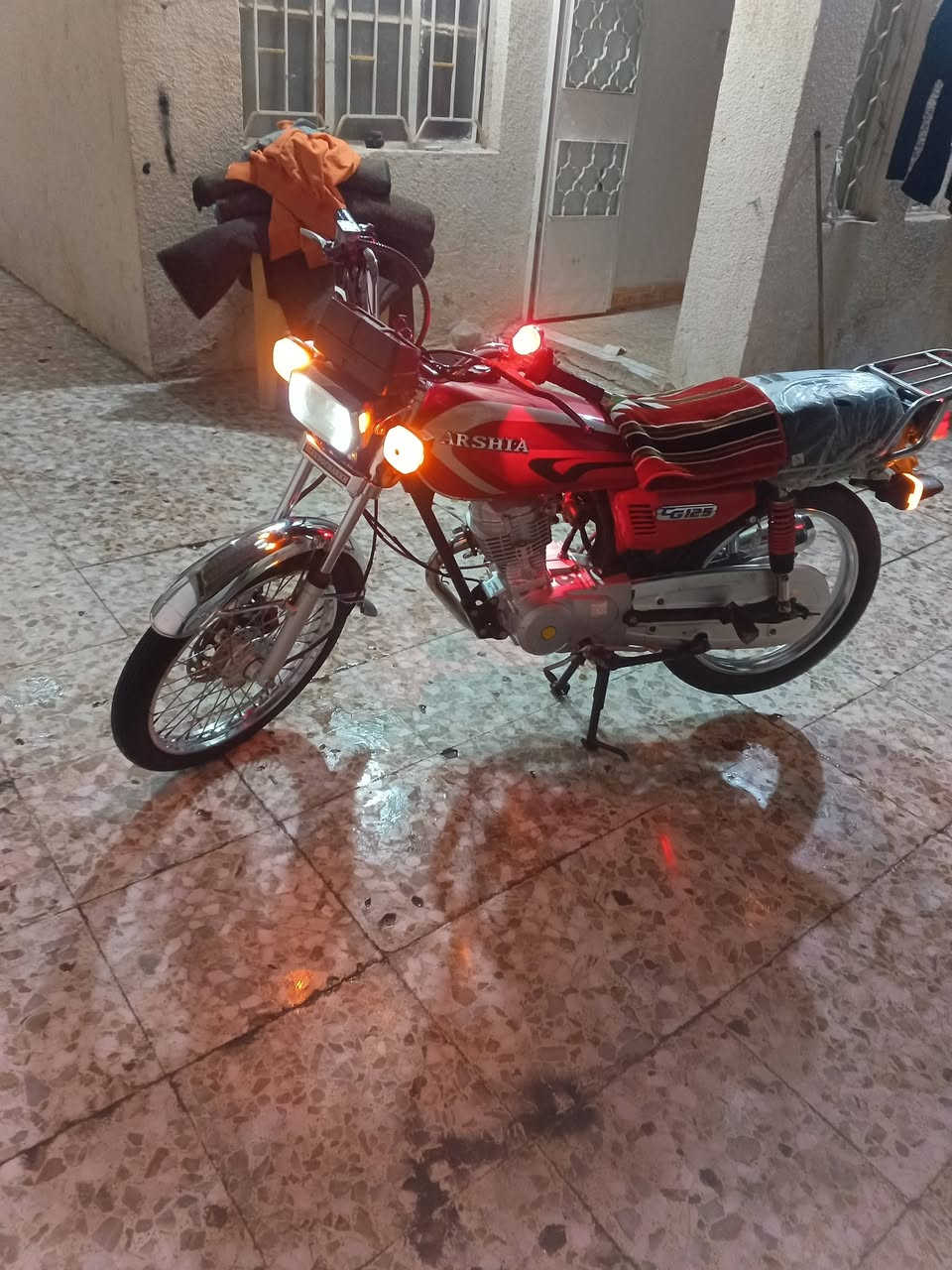 السلام عليكم دراجه اربعه كير  للبيع موديل سعرها ب 750


**إذا كنت صاحب هذا الإعلان وتريد حذفه لأي سبب، رجاءا أرسل رسالة إلى الدعم الفني**