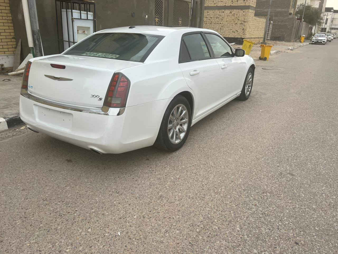 السلام عليكم
للبيع 
اوباما ٢٠١٤ اصل فول مواصفات  بيهه ربع بنيد صبغ وتبديل جاملغ الأمامي من جهة سايق وطخه بالباب سايق 
الون ابيض صدفي 
رقم شمالي سليمانيه جديد 
سنويه لل٢٠٢٧ 
مكان بصره سعر  ١٨٠
***********
