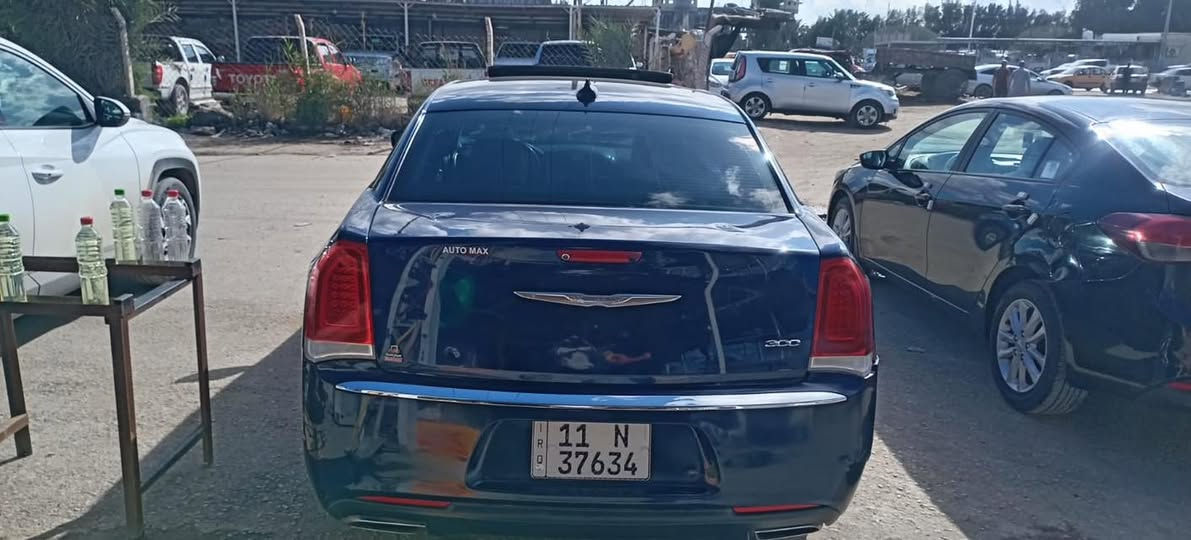 كلايزر اوباما موديل 22
اصل 16
بيهه ملاحضات بسيطه
صبغ باب و جاملغ خلفي 
كامره خلفيه ما تشتغل

سياره لمتد فول 
سعر ب 165$ ترهم اقساط مقدم 100 و باقي تقسيط
***********
