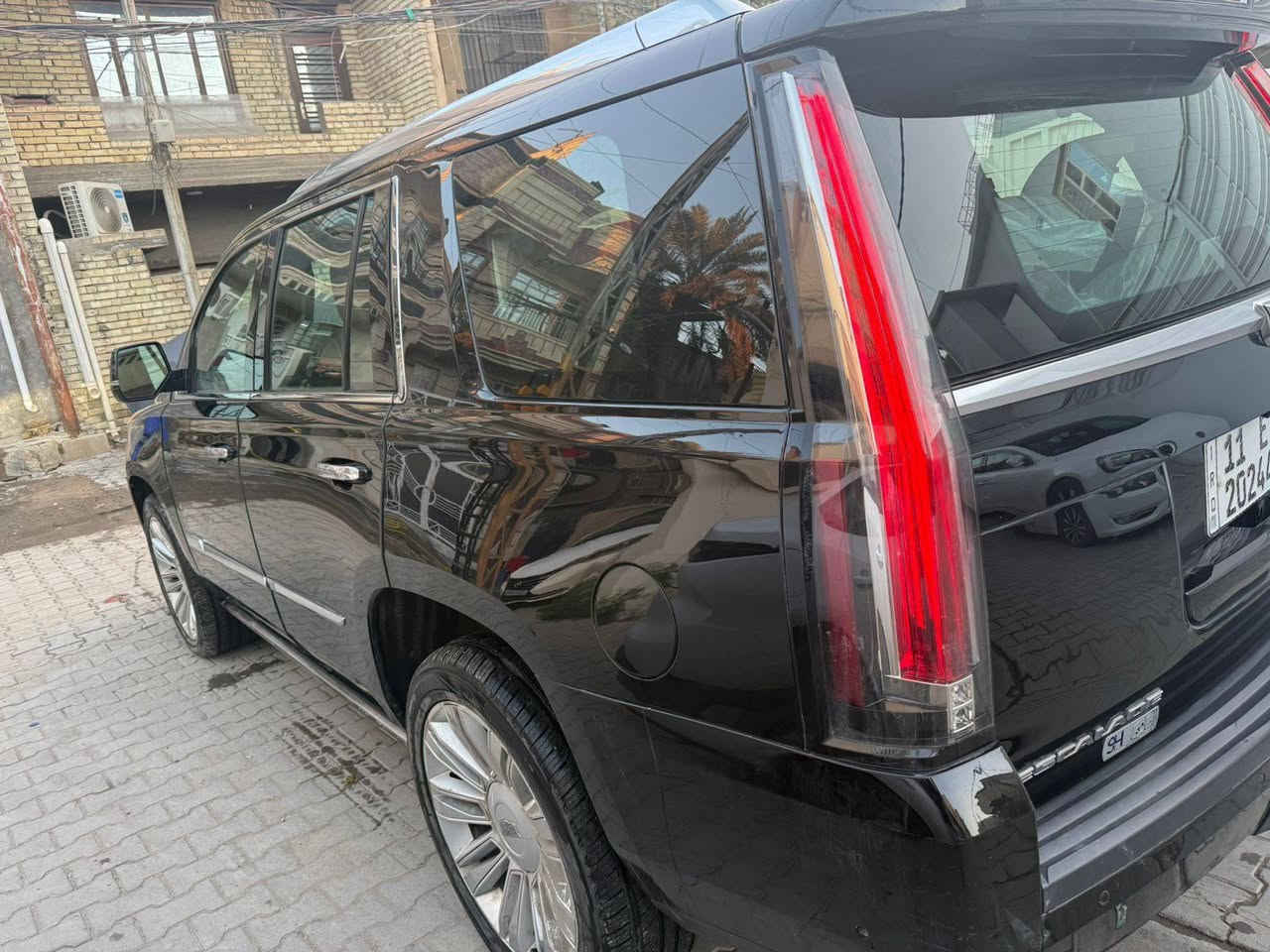 السلام عليكم كاديلاك اسكالد بلاتنيوم خليجيه 2018 جاهزه سونار بلصور موجود فول مواصفات فتحه بصمه كشنات جلد رادارات رقم بغداد دولي هزه جديده باسمي سعرها (380)ورقه بغدادالوشاش بلكرخ *********** بغداد, العراق
