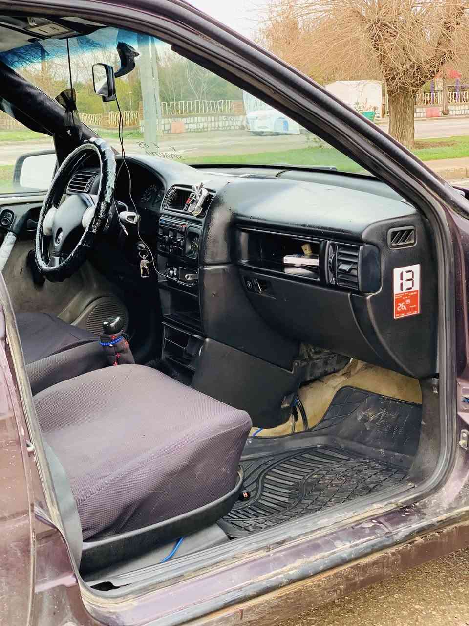 سەرەتا بە ناوی خودا
ئۆپڵ فیکترا علوج مەکینە ١٦ قایش پان سەیارەکە ناو دەری لۆکە لە سەر بیلاد ماوەتەوە گئر و مەکینە و تەقە و رەقەی بە شەرت گەرمی و کارەبای و کامل گیانی بە شەرت  سلایدە سەیارەکە ٢٥٠ مەسروفی نیە هەرجوار تایەی تازەیە سپئرەکەشی لۆکە رزیوی و دەعم و لئدراو هیجی نیە سەیارەیکی زۆر نەرم بە کئشە جرکەی تیا نیە لە هەلەبجەی تازەم نرخی ١٧ گەلا و مەجال بۆ عەیب تەلەفون مەکە نوقسانی هیج نیە ***********
