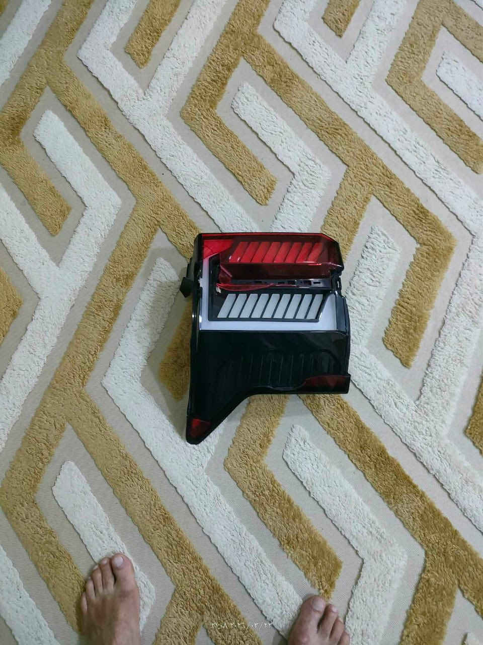 بك لايت سورنتو ٢٥ خليجي بس غطه مكسور شغال مال الجه اليمنه خلف السايق للبيع مكلف بل نشر اتصال ***********
***********
