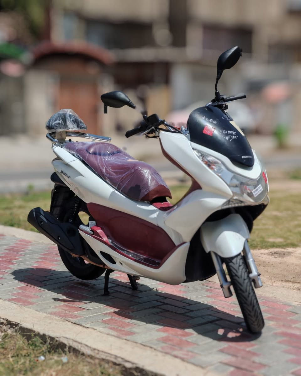 السلام عليكم... ✋.
دراجة pcx جيل الأول دراجة خير من الله كلة شغال سلف هندر كهربائيات كلهة شغال دهن جديد دراجة خير من الله عنوان مدينة الصدر للاستفسار الاتصال ع رقم (***********)..😘😊
