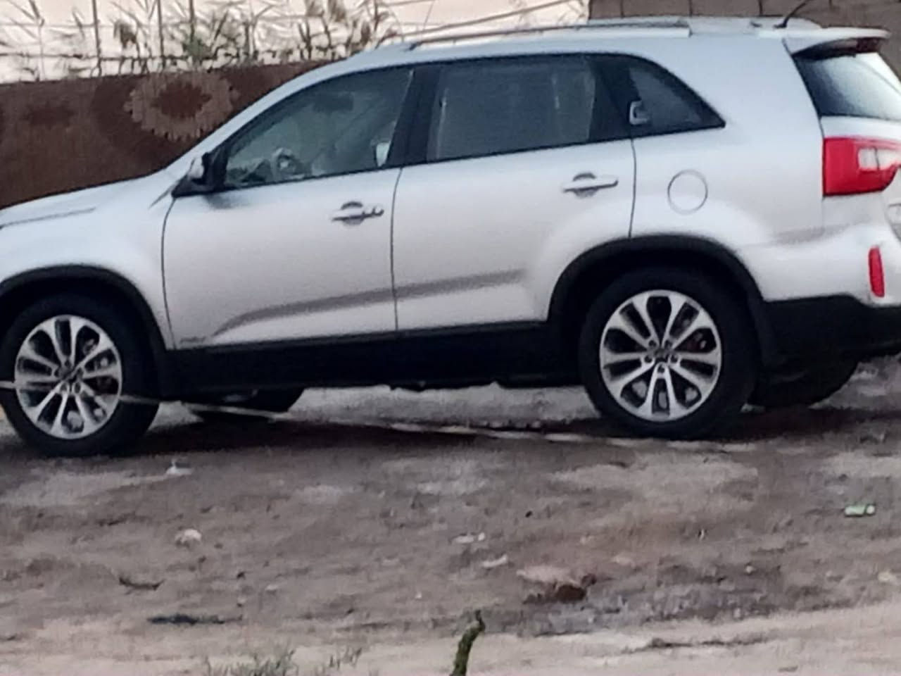 سورنتو للبيع مديل 2015خليجي كفالة للاستفسار ***********
