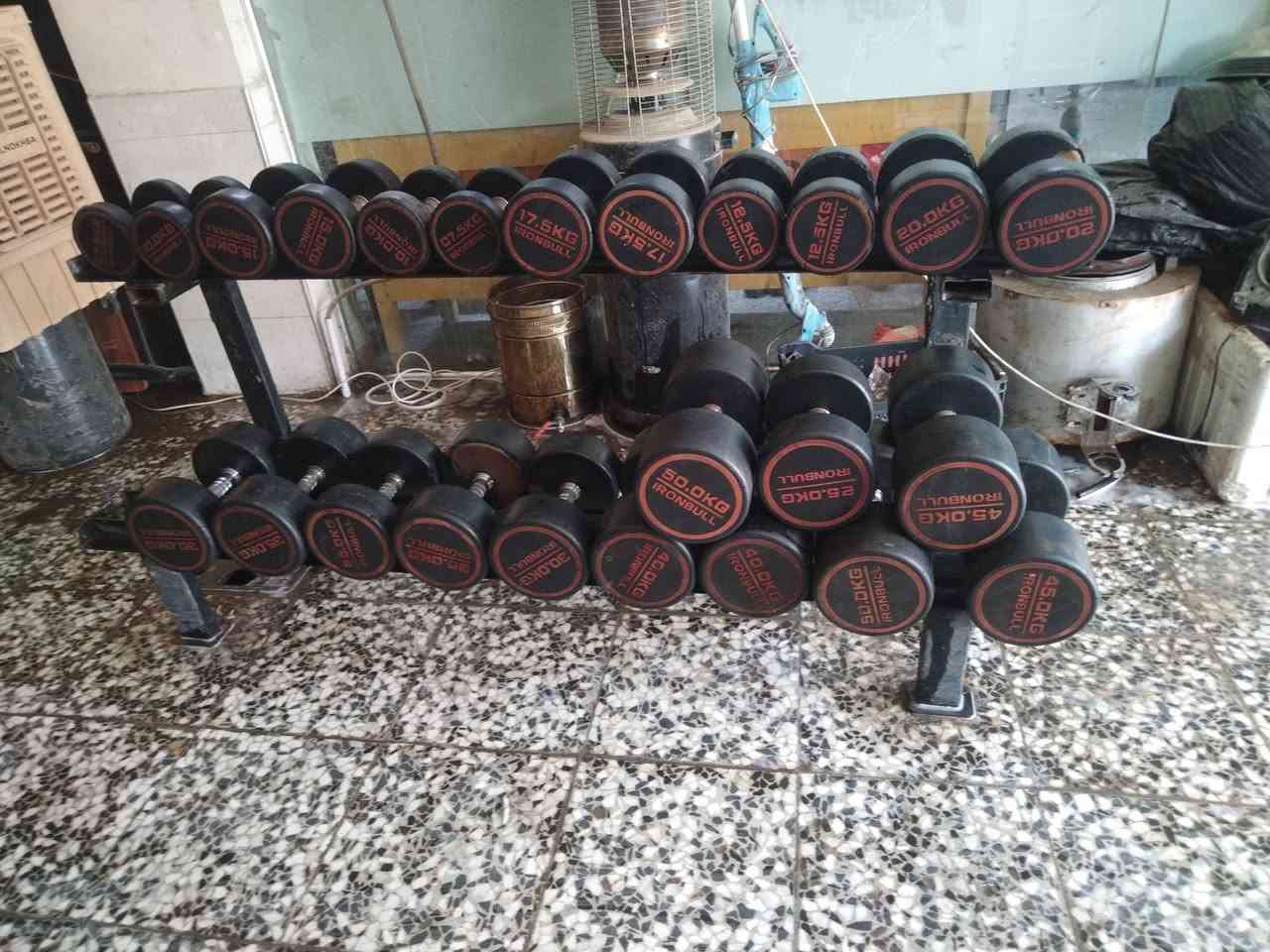 سيت دنبلص للبيع العنوان بغداد *********** السعر الكيلو ١٠٠٠ دينار نهايته شلع شلع ماكو مفرد

