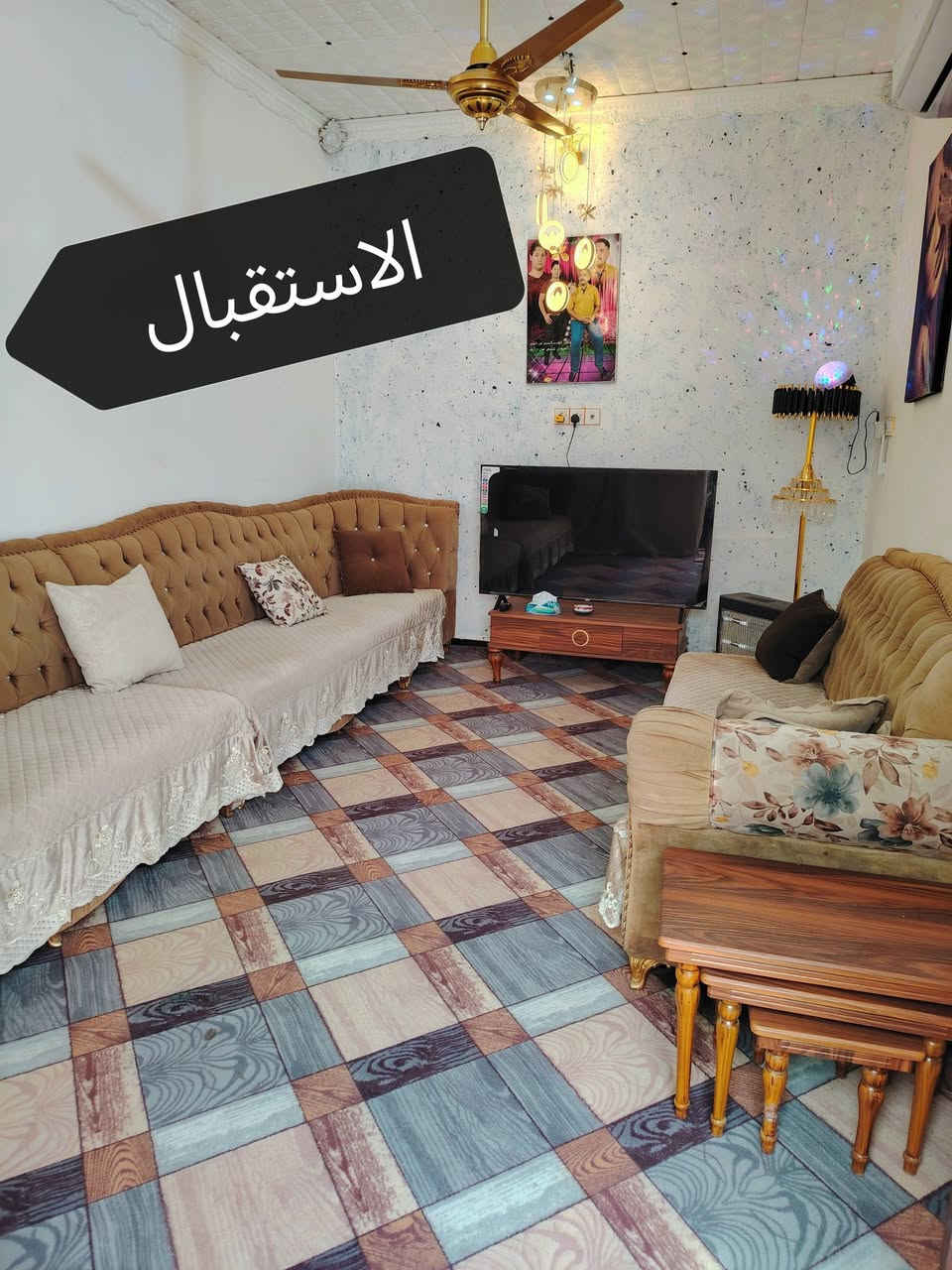 سلام عليكم بيت زراعي للبيع سنت ٢٥ عبر المشروع شارع ٣٠  المساحه ١٠٠ متر يحتوي  ع غرفه نوم صاله استقبال مطبخ صحيات داخليه وغارجيه صطح شتايكر السعر ٢١ وبي مجال حك الجيه / ***********
