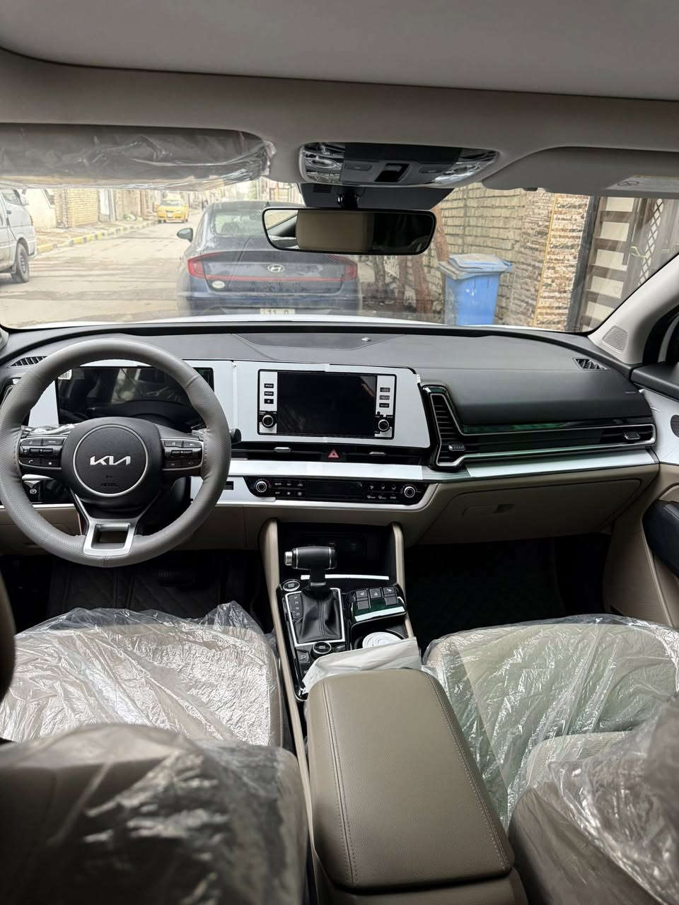 السلام عليكم للبيع كيا سبورتج رقم اربيل ب اسمي تحويل مباشر موديل 2025 وكالة nimكفالة عامة فول مواصفات 1/1
ماشيه 5 الاف 
مواصفات السيارة
فتحة 
بصمة تشغيل
بصمة بيبان
تشغيل عن بعد
حساسات امامي خلفي
رادارت
قطعتين تبريد
شفتات ستيرن 
داخل ديجتال
كراسي كهرباء
مانع انحدار
اوتو هولد
انظمة قيادة
5كامرات
تدفئة بالكشنات
تدفئة بالستيرن
صندوك كهرباء
هند بريك بصمة
لدات امامي خلفي
اشاير بالمري
وبعد بيه هوايه مواصفات
عنواني بغداد حي الجهاد 
السعر 239 وبيهه مجال
للاستفسار :***********
