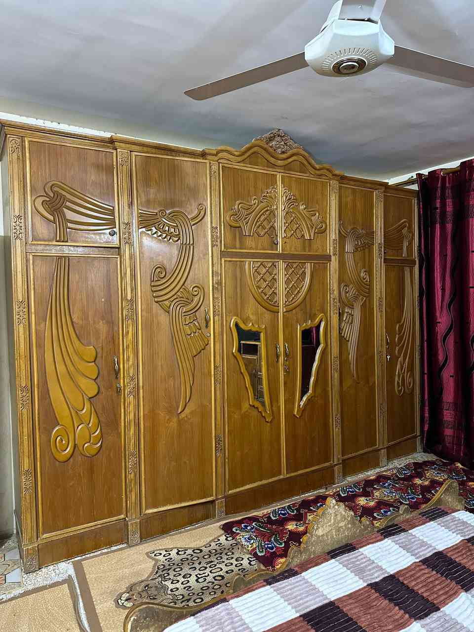 غرفة نوم عراقي صاج الاصلي للبيع غرفه نضيفه 6قطع ومرتبه تجون وشوفون بعينكم للاستفسار اتصلو برقم
***********
