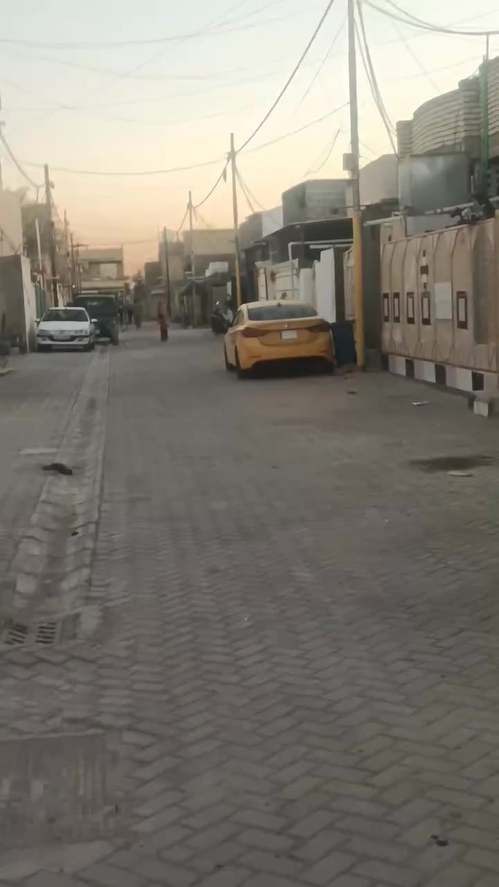 يعرض مكتب دلاليه المشرق للعقار عن دار للبيع مساحه 100 متر طابو زراعي سند 25 سبع قصور شارع ابو علي مقابيل افران الحكمه غرفه وصاله وستقبال وباقي الخدمات السعر 55 لتواصل عبر ***********
***********
