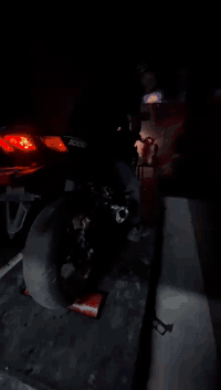 حبايبنا متوفره برمجه جميع انواع الدراجات الناريه  الحديثه +  تزويد وصيانه محركات  +  برمجه وتغير  اناره العدادات
رجائاً ابو الماكس لاتدخلي وتكلي تتبرمج دراجتي 
رقمي 
***********
فيديوهات بسيطه من شغلنا
