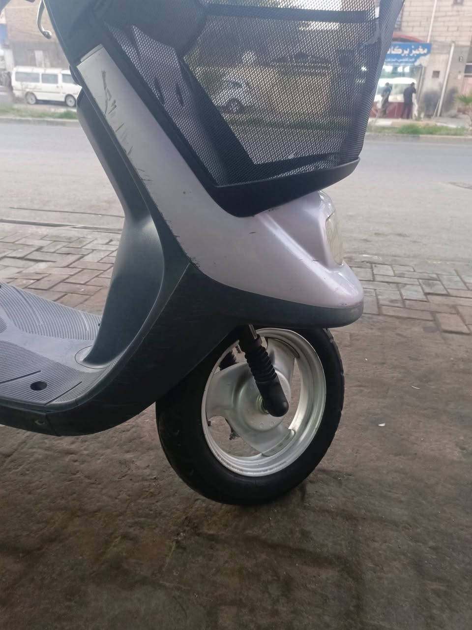 السلام عليكم منو يدور رخيص وما مفتوح
دراجه منغولي للبيع الدراجة تحفه نفس ما تشوفون 
 وشغالة للاخير على وضع الوكاله برغي ما مفتوح بيه ولا مبدل
السعر 650 وبيه مجال 
العنوان كربلاء القادسية قرب محطة بنزين القادسية 
ورشة محمد للدراجات
‏‪***********‬‏
