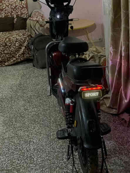 سلام عليكم للبيع او مراوسه
دراجه شحن ريان 
5بطاريات 
4نمر 
دراجه ملحومه بس لحيم اصلي ضمان ميصير بيها شي 
دبلات خلفيه اماميه ستاند شحن بل
دراجه عمليه تفيدك وبطاريه خير من الله مرات اروح من الكوفه ب17 للحزام بل نجف تصرف حبايه وحده الله يشهد 
تواصل ***********
