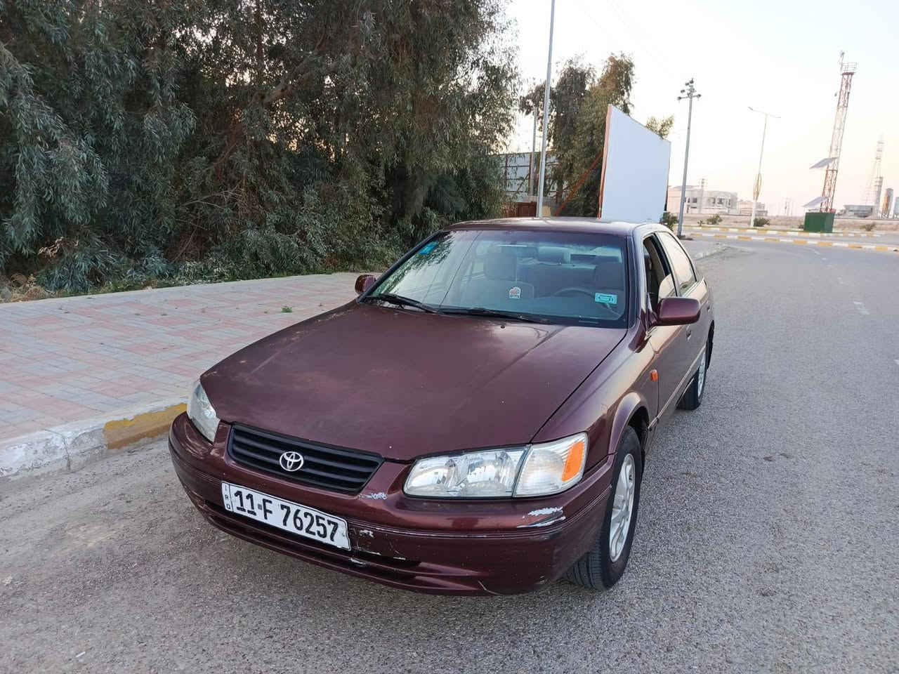 السلام عليكم للبيع  كامري موديل 1999 وارد امريكي  مصبوغه عام جماليه بدون حادث محرك وكير وتبريد وتدفئه   جاهز  رقم بغداد  تحويل مباشر السعر 75 مكان الفلوجه  للاستفسار الاتصال ***********
