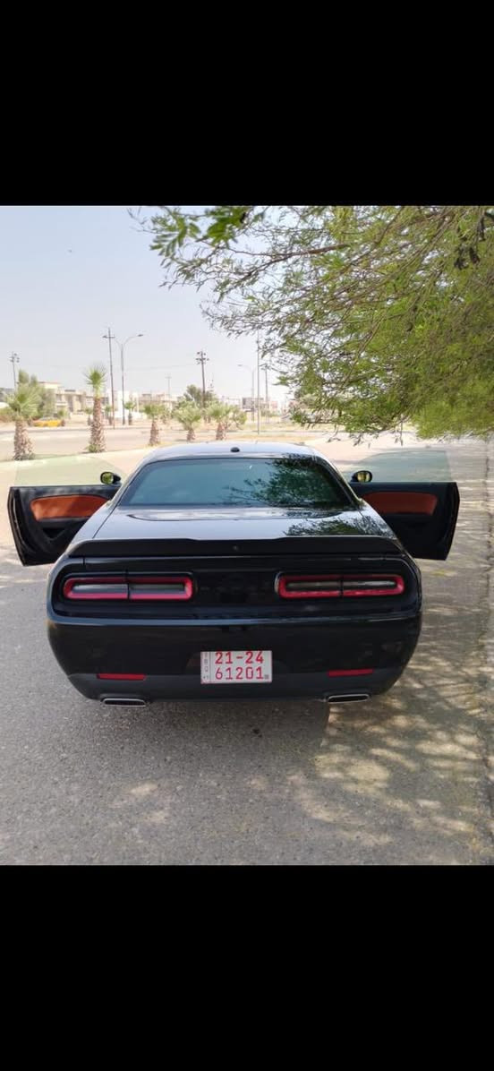 چالنجر GT للبيع مكانها كركوك
موديل ٢٢ 

الممشى ٢٥ الف ميل 

مواصفات GT 

حادث امريكا تبديل جاملغ و بونيد بدون شواصي و دواخل 

بيها تعديل pdr بجاملغ عكس السايق الخلفي 

وتعديل pdr بين جاملغ عكس السايق الأمامي والباب 
السعر ٢٢٠ 

صور الحادث على الخاص


**إذا كنت صاحب هذا الإعلان وتريد حذفه لأي سبب، رجاءا أرسل رسالة إلى الدعم الفني**