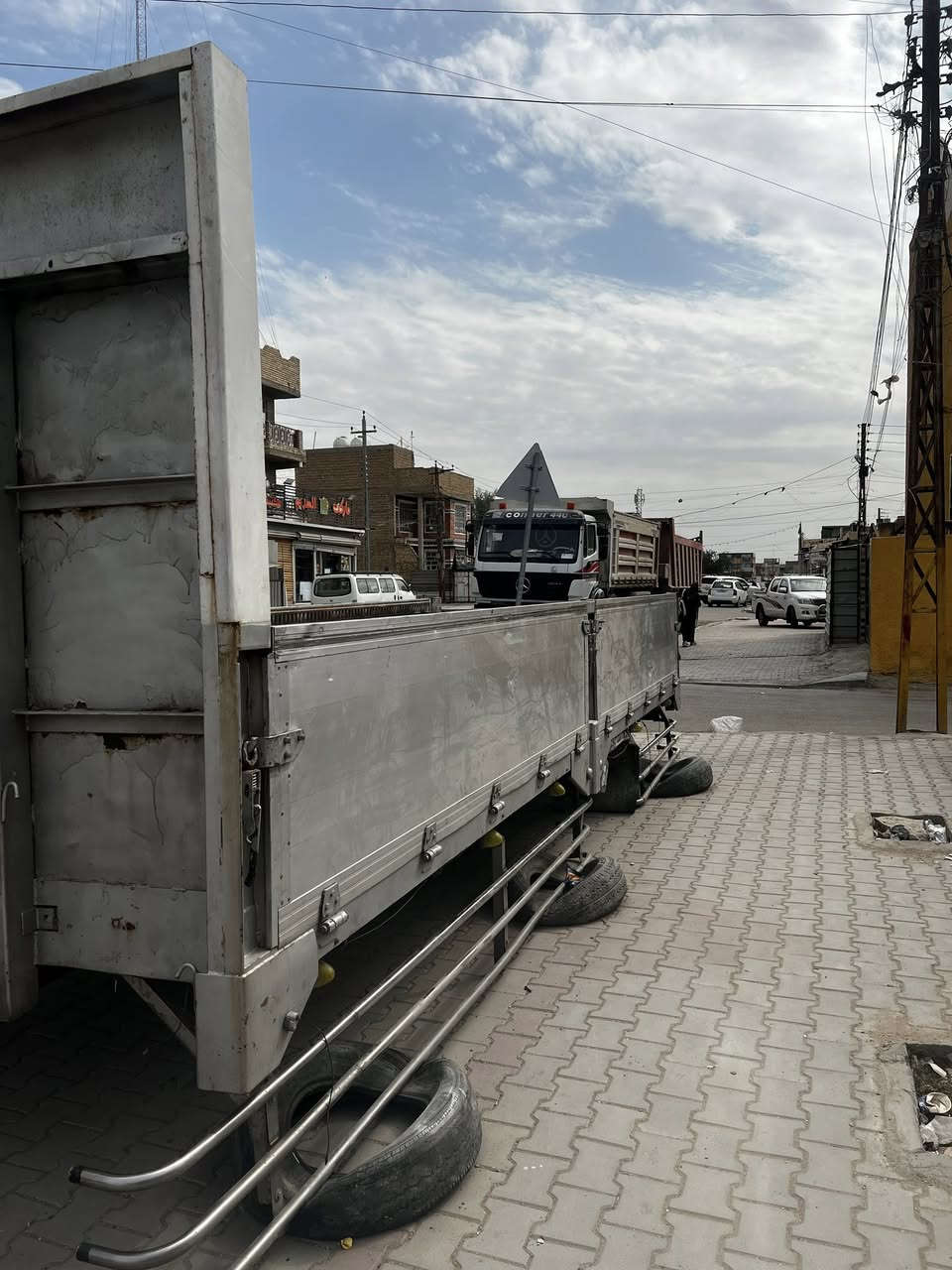 بدي سته وربع اربع قطع نشرات بك لايتات سبايدرات كامل كاعية جكر ***********مكان بغداد
