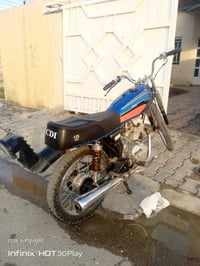 دراجه للبيع نامه متياز دراجه كامله نقصه بس لاستيك ولف دراجه خير من الل...