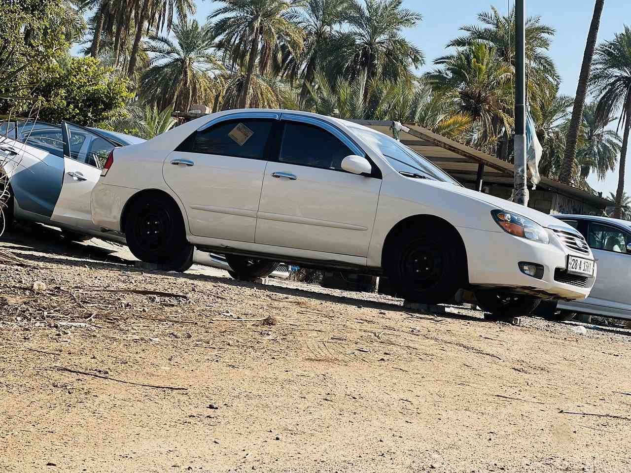 السلام عليكم سيراتو للبيع موديل 2009 رقم نجف دولي بيها صبغ بين الباب ودور جاملغ خلفي جهة السايق مكانها نجف الكوفه مرارس او بيع السعر 88وبيها مجال قليل السياره جاهزه كير ومحرك وحداديه نقص تبريد عطل كهربائي ***********
