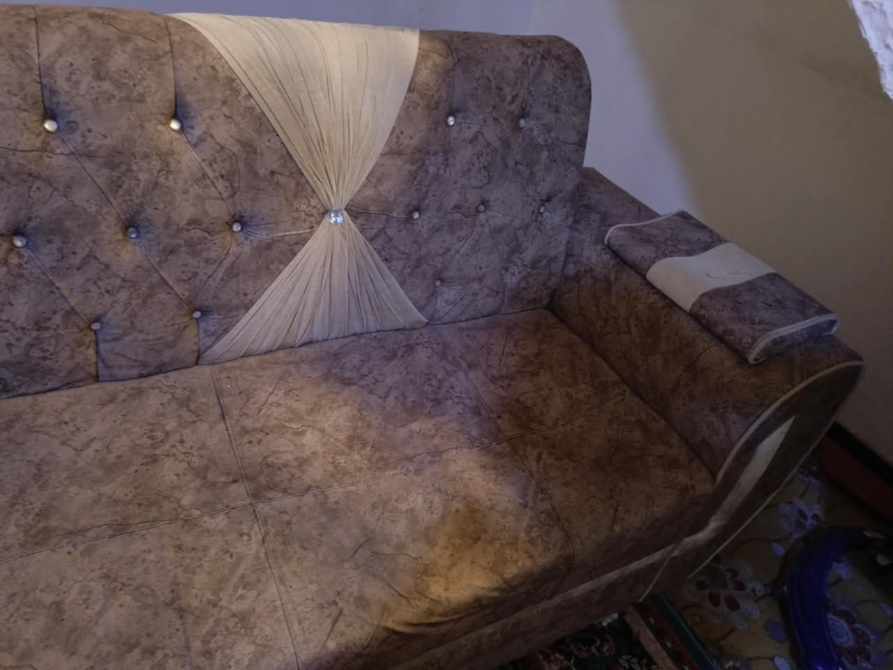 تخم للبيع سبع قطع جديد  ٢٥٠ وبي مجال


**إذا كنت صاحب هذا الإعلان وتريد حذفه لأي سبب، رجاءا أرسل رسالة إلى الدعم الفني**