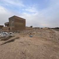 ارض تنك • ٦٨٠م • قرب الاذاعة