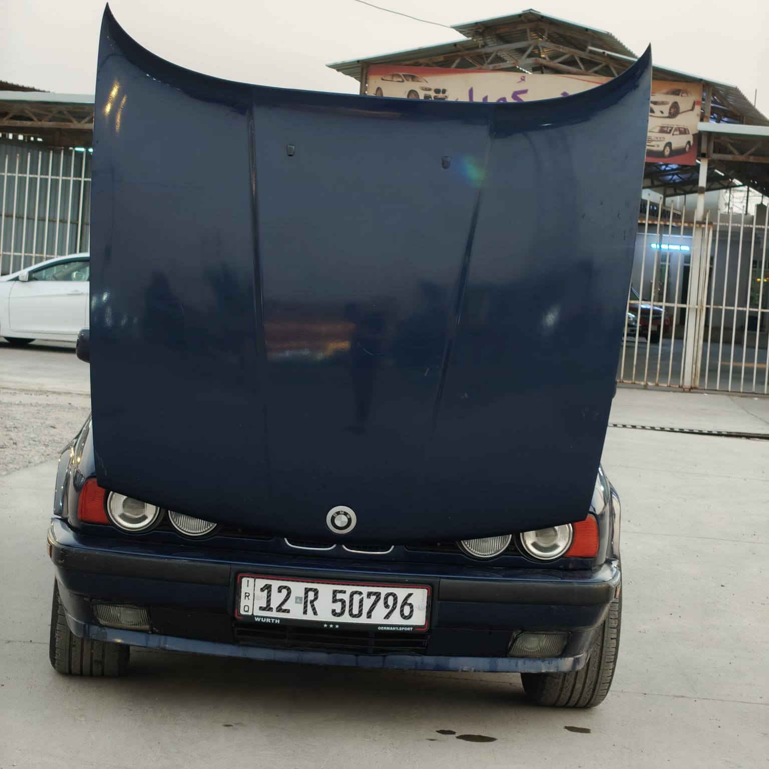 BMW.
موديل 1992

كير توماتيك 

سنوية جديد الى٢٠٣٠ 

هزة جديدة 
كير ومحرك شرط 

بي كابون

سعر ٥٣%

شرط سيارة 

‎0776 958 4258
