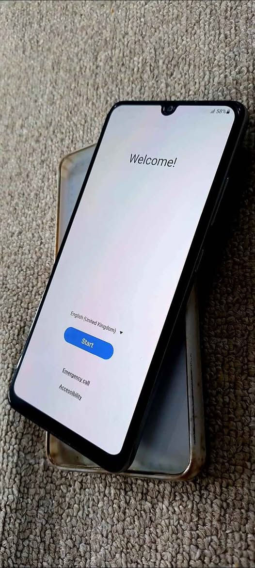 سلام عليكم جهاز للبيع اي عيب مابيه شرط كل ع بلادي ذاكره 128 رام 6 شراي يجي خاص كل بشرط نظيف كركوك, العراق


**إذا كنت صاحب هذا الإعلان وتريد حذفه لأي سبب، رجاءا أرسل رسالة إلى الدعم الفني**