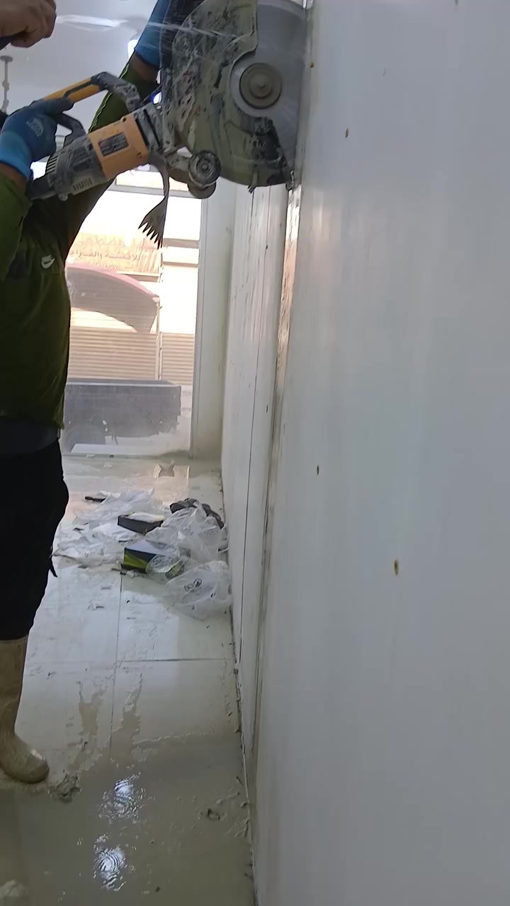 فتح أبواب وشبابيك.قص رباطات أرضي وجداري عمل فتحات درج
***********
إتصال او واتساب
