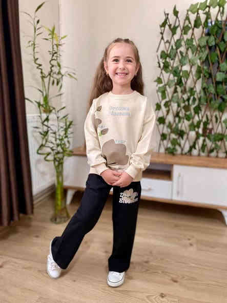 ازياء ريتا  2

قـياسات 3،4،5،6،7،8،9 سنوات ✔️
_______ 
السعر 13 الف قطعتين 25✔️

للحجز مراسلة الصفحة او وتساب 0773 405 1841
______
خدمه التوصيل جميع محافظات 🇮🇶
