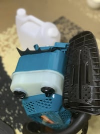 منشار بنزين • قص اشجار