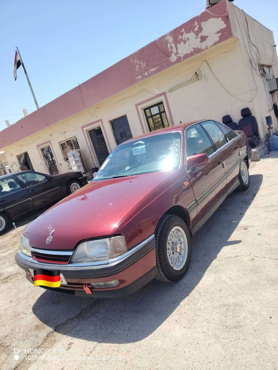 السلام عليكم
اوبل اوميكا للبيع موديل 91 محرك 2000 بلادي كير عادي سياره مصبوغه عام جماليه مسجل شاشه لمس اندرويد سنتر لوك تقفيل وتفتيح عل ريمونت  سياره جاهزه كير ومحرك وباتري وصدر امامي وخلفي كله جديد واكسل ترايك وين متريد رقم انبار تحويل مباشر ثاني يوم سياره مال جناي كهربائيات كله شغاله ومرتبه مكاني حبانيه السعر 37 وبيه مجال
للاستفسار اكثر اتصل:
***********
***********
