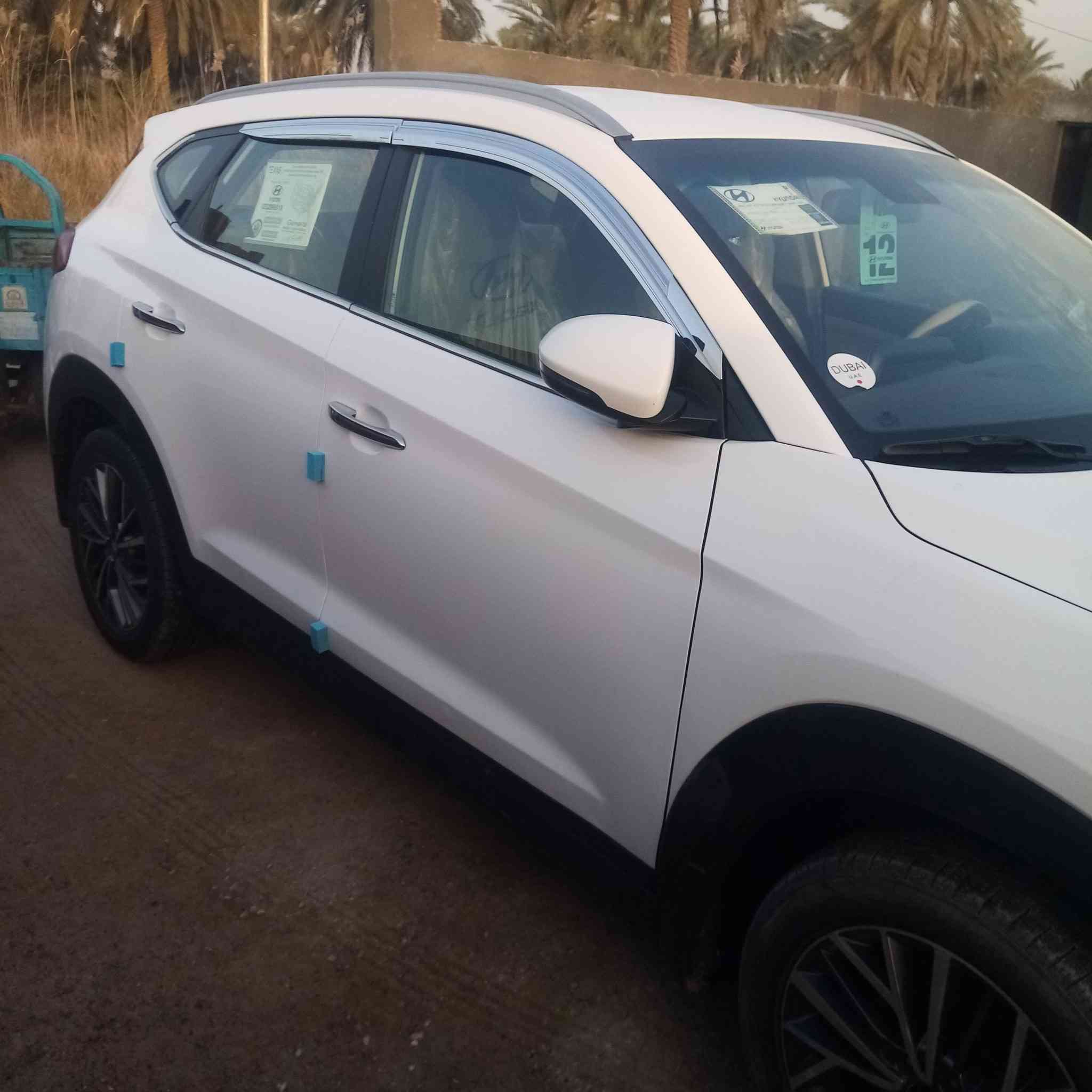 السلام عليكم من رخصة الادمن سياره توسان ٢٠٢٠ خليجي كشنات جلد كهربائيه تحكم استيرن أمري شفط أضاء  جانبيه  ماشيه ٦٨ الف بصمه رقم بغداد انكليزي بيهه  تبديل بنيد وصبغ قبق جنطه وصبغ بوب ٢ اليمنه ربع مصبوغ الباب محرك ٢٠٠٠ دوش المحرك مجفت سياره حلوه وكاعده احلا من صوره اي استفسار خابرني هاذه رقمي *********** او أثير *********** السعر ١٧٥ وبي مجال بسيط مكاني اللطيفية القامشلي
