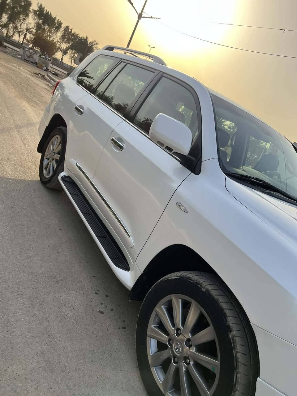 لكزز موديل 2011 فول مواصفات رقم اسليمانيه 
كفاله عامه عده شبر بل صندوق صبغ وبارد بل جاملغ هم كد شبر 
مواصفات الاكزز معروفه فول للخير 
صدر مكينه بلاديه كير تخم تاير تراي يخبل كلشي شغال بيهه على وضع الابلدي منقصهه اي شي ماشيه ٢٨٠ وقابل للزياده السياره مال جناي تحويل ثاني يوم 
السعر المطلوب315$  وبيهه مجال 
عنوان بغداد الجديده النعيريه للمزيد من المعلومات الاتصال بل رقم ***********
