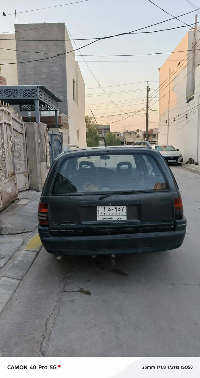 اوبل اوميكا استيشن موديل 91 كير ومحرك ونجي اثنين ونص جديدات اوتماتيك كشنات قلاب سيارة مال حمل نشطة ترايك 150 تخم تاير كهربائيات شغاله شرط التحويل سعر 21 ورقه بيه مجال للشراي  للاستفسار اكثر ***********
