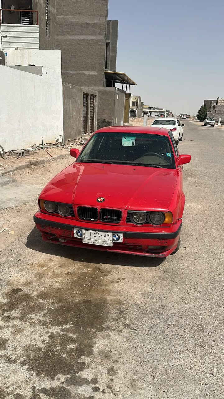 بي ام 525 موديل 1995 محرك مسكر كير اوتوماتيك سياره جاهزه من كلشي كهربائيات كلها شغاله تبريد ثلج تخم تاير جديد سياره مصبوغه عام جماليه بدون معجون فقط صبغ سياره كفاله مكان ناصريه مركز 
(السعر 58 وبيها مجال بسيط جدا) 
***********  واتساب فقط
