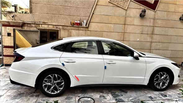 السلام عليكم 
للبيع او مراوس 
سوناتا موديل 2020 خليجي
ماشية : 39 Km حقيقي
المواصفات :
تحكم ستيرن جهتين 
شاشة
كروز سرعة 
مكينة 4 سلندر 2500
قطعتين تبريد 
اشاير بالمري 
لايت 3 عدسات بلادي مع تحكم ماطور صعود ونزول
كشنات جلد 
كير دكم 
حساسات خلفية وكامرا
ويل كب كروم 
مانع تزحلق 
دبل ايرباك 
ملاحظة: السياره خليجي جاهزة ومابيها اي نقص نهائياً
فقط بيها بارد كلش بسيط مأشر باللون الاحمر
( السيارة رقمها بغداد الدولي الجديد )
السعر : 204 وبيها مجال بسيط
العنوان : بغداد/ السيدية 
للتواصل ***********
