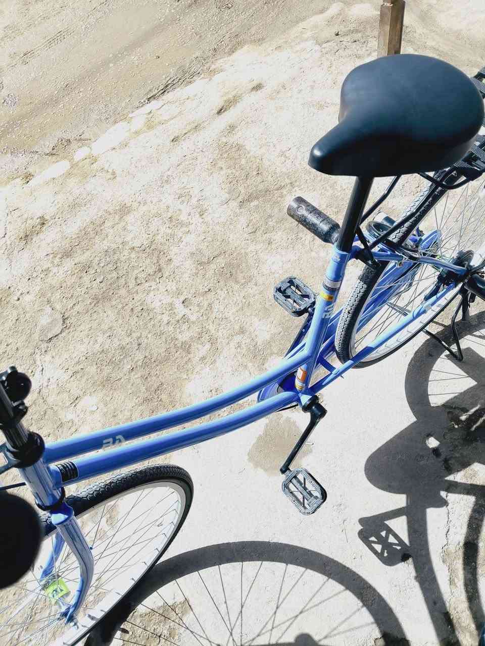 السلام عليكم عمي بايسكل للبيع حجم 26 والسعر انفصال موديل 2022 مكان طويريج الخيرات بيدي  رقم الهاتف (***********)
