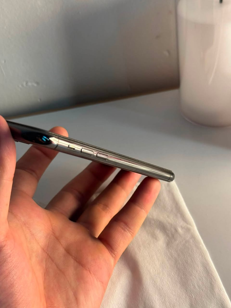 iPhone 11 pro
نظيف جدأ
لامفتوح ولا مبدل بي شي
كلشي بلادي 
ذاكرة 256 
بطاريه 71 بلادي مالتها 
شواصي كلش نظيفات
كارتونه مالته همات وياه
لون اسود
مكاني اربيل


**إذا كنت صاحب هذا الإعلان وتريد حذفه لأي سبب، رجاءا أرسل رسالة إلى الدعم الفني**
