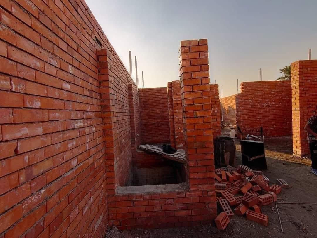 خلفه بناء شغل من الدرجه الأولى و نضافه و تصميم احترافي جدا و مميز و أضمن لكم الاحترافيه المطلوبة العمل داخل بغداد و لا نعمل خارج بغداد للتواصل 

  رقم ‭***********‬ رقم كورك بي وتساب ***********
