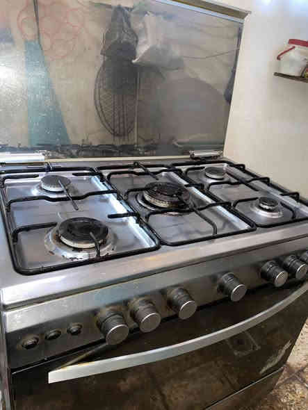 مكلفه بنشر شراي تصل برقم أو مراسله *********** الطباخ 115 وبي مجال شغاله المكنسه جديده استعمال قليل مخذيها 70 يردوها ٥٥ القفص 20 مكانهن نجف
