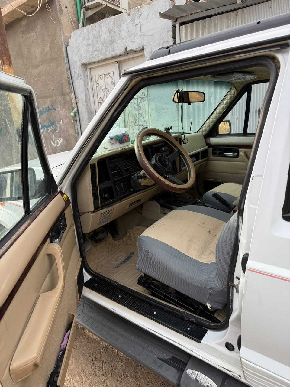 جيب شيروكي مديل 92 كير محرك خير من الله محرك كير بلاد رقم دخوك شرط النضافه ***********
