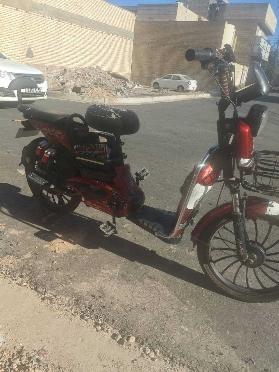 بايسكل شحن موديل 2023
بطاريات جدد اصليات البارحة شديتهن وبالاضافة بطارياته القديمة هديه سعره 350 مكاني كربلاء حي الميلاد ***********
