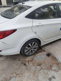 اكسنت ١٥ امريكي رقم انكليزي بغداد ضررها بنيد وجاملغ وبيها شخوط السيارة...