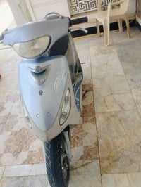 دراجه ماكس منغولي برغي ما مفتوح بيها كهربائيات شغاله كامله سلف هندر شغ...