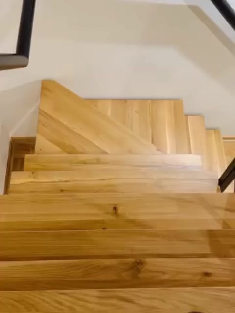 قمه الاناقه ان تضيف لمسات من دزاين درج  داخلي بايات خشب الجاوي ويوجد انواع اخرى حسب الاختيار يتوفر انواع مختلفة من الخشب  كذالك ترتيب العمل كامل وتصميم محجر حسب المواصفات المطلوبه #طوكيو للمقاولات والبناء الجاهز ***********اتصل او واتساب#اكسبلور #العراق #بغداد #اربيل_سليمانيه_دوكان_شقلاوه_المدينه_المائيه #دهوك #الموصل
