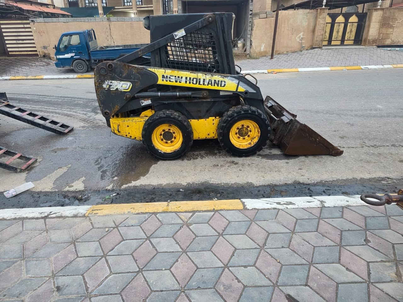 شفل للبيع نيو هلند حجم 170 محرك بيركز سوبر  شفل جديد  محرك شرط مضخات شرط  رقم بغداد تحويل ثاني يوم للاستفسار  اخره *********** 
***********
