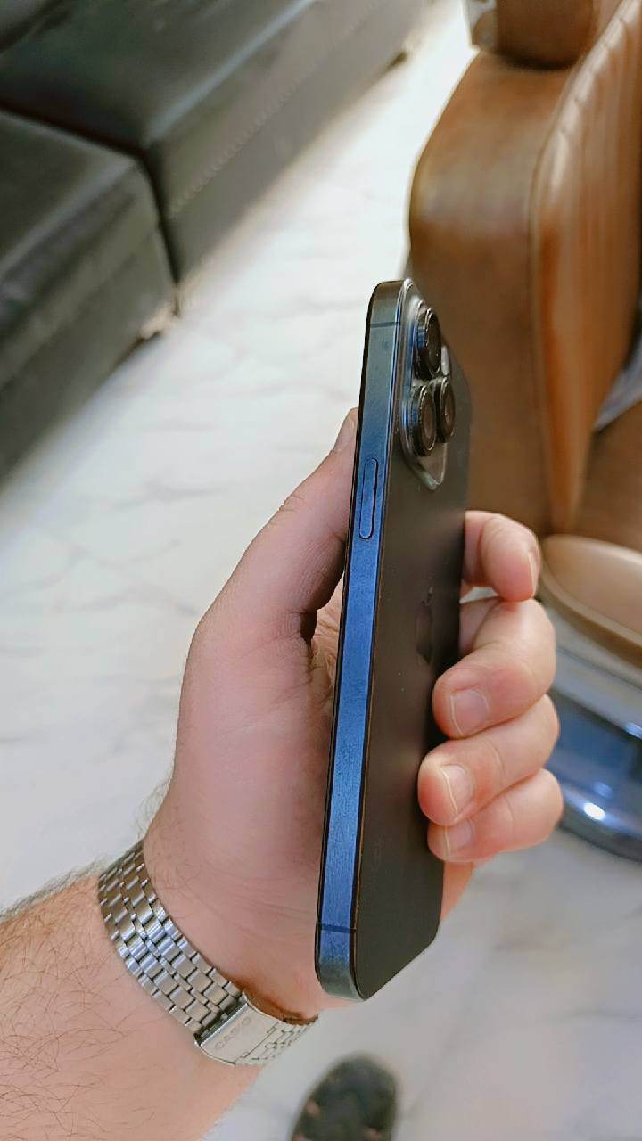 السلام عليكم
١٥برو ماكس ٢٥٦ شرق اوسط
لون أسود مبدل شاشه فقط
بطاريه اصلي ٩٠٪
٨٥٠وببي مجال 
***********
حله / حي الطياره
