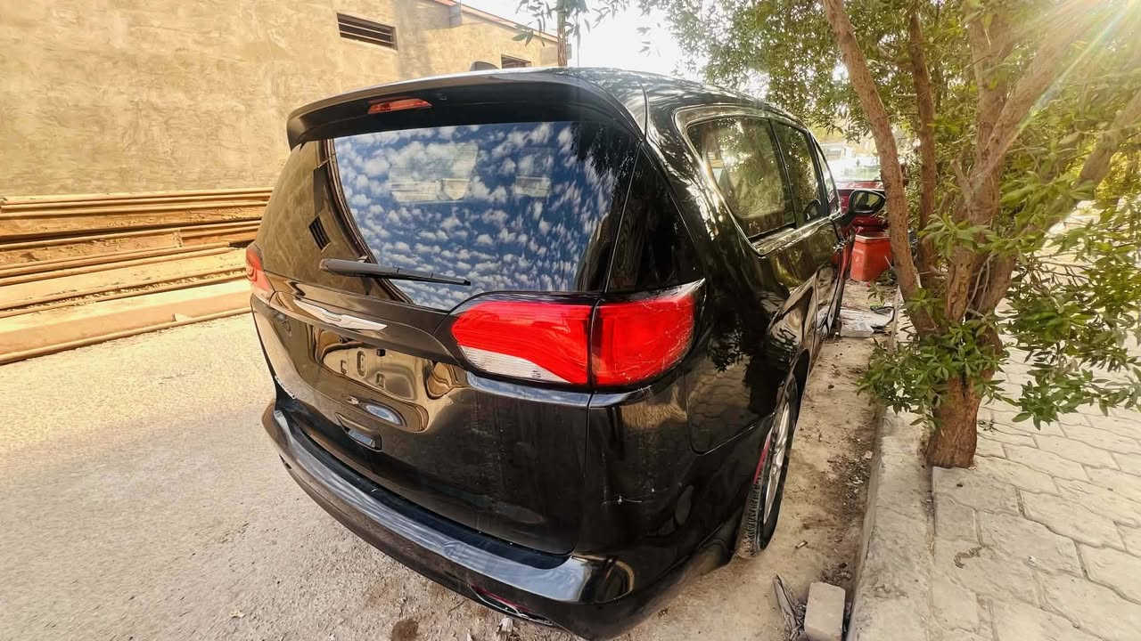 السلام عليكم البيع باسفيكا موديل 23بدون رقم بسمي منفيس بيه قطع صبغ  ابيع هل موجود  العنوان بغداد  الاستفسار *********** خاص مفتوح واتساب مفتوح
