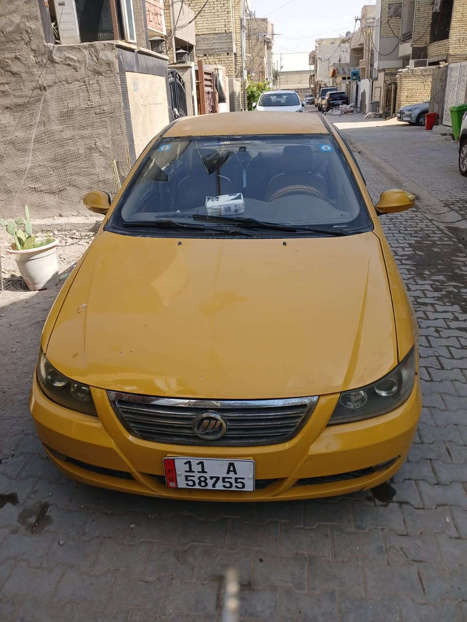 ليفان 2011 بيهة كير ومحرك كورلا بل جيس 
بيهة طخة بل جاملغ الامامي ال ايمن  ومصبوغ هو والبنيد وتصليح خياسات بل دواير الخلفية السيارة جاهزة صدر باتري كهربائيات كلة جاهز لايت زنون مصفرة هيئة وغرامات رقم دولي السنوية جديدة
باسمي سعرها 
 35وبيهة مجال قليل مكاني بغداد العطيفية
***********
