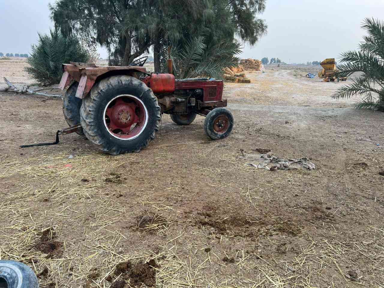 السلام عليكم عنتر للبيع موديل 87 مكينه جديد نكره سلف  وراه فدان وخرماشه ***********    ***********
